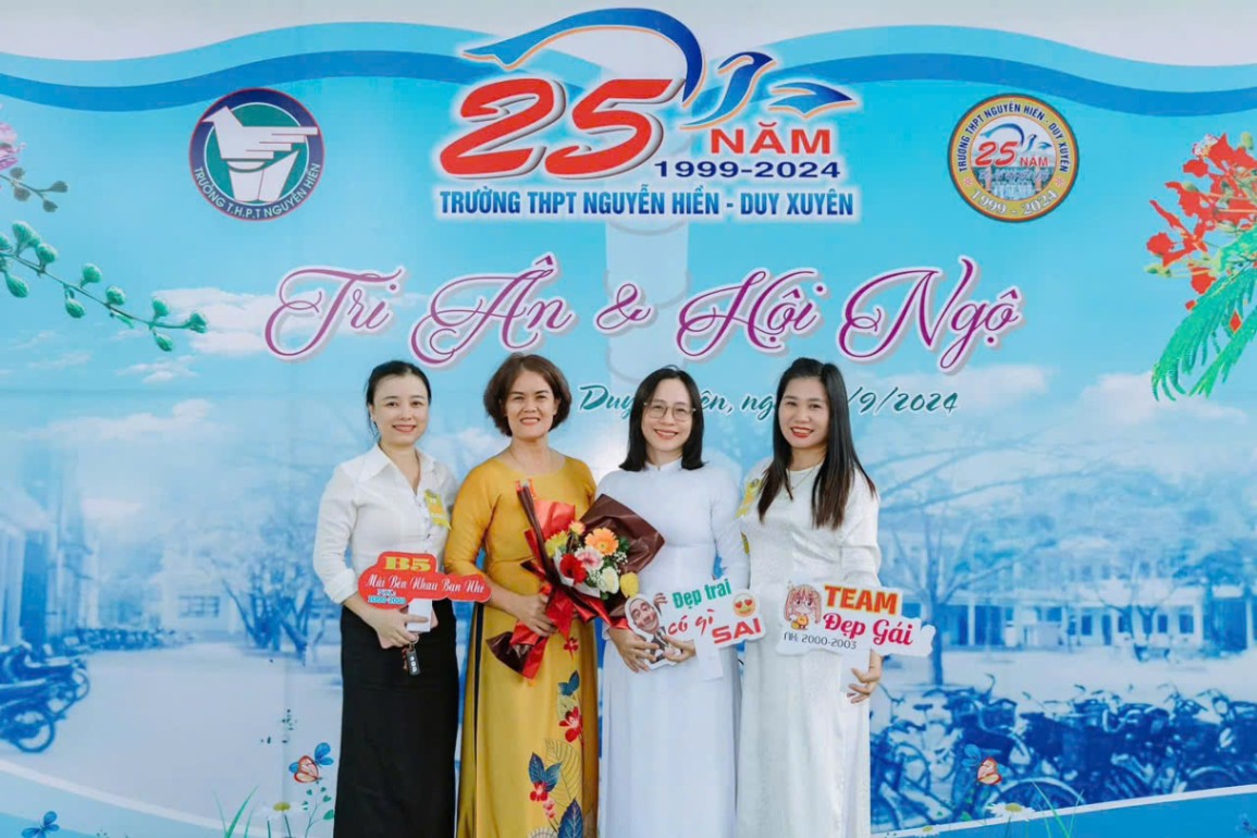 Phiên bản kỉ niệm 25 năm thành lập trường