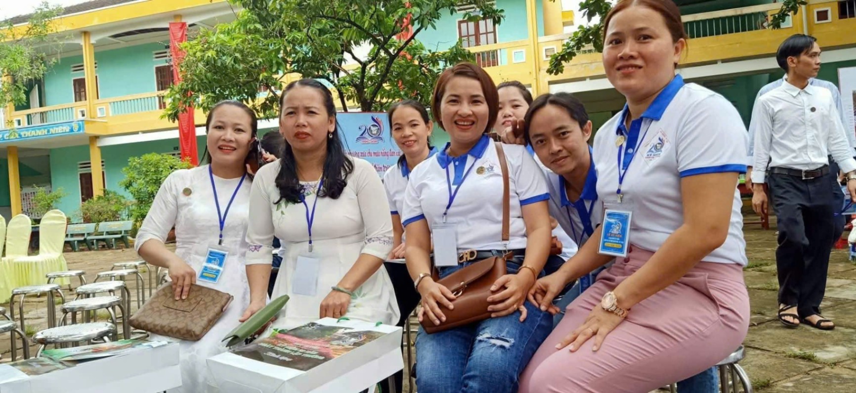 Phiên bản kỉ niệm 25 năm thành lập trường