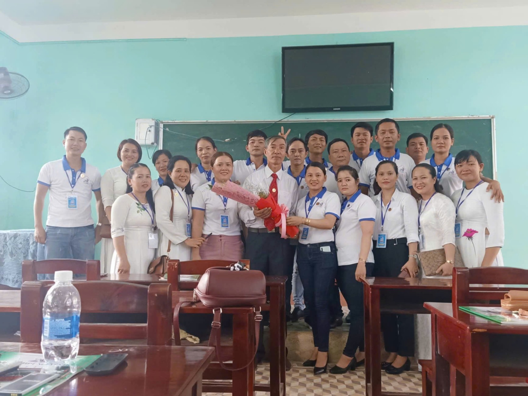 Phiên bản kỉ niệm 25 năm thành lập trường