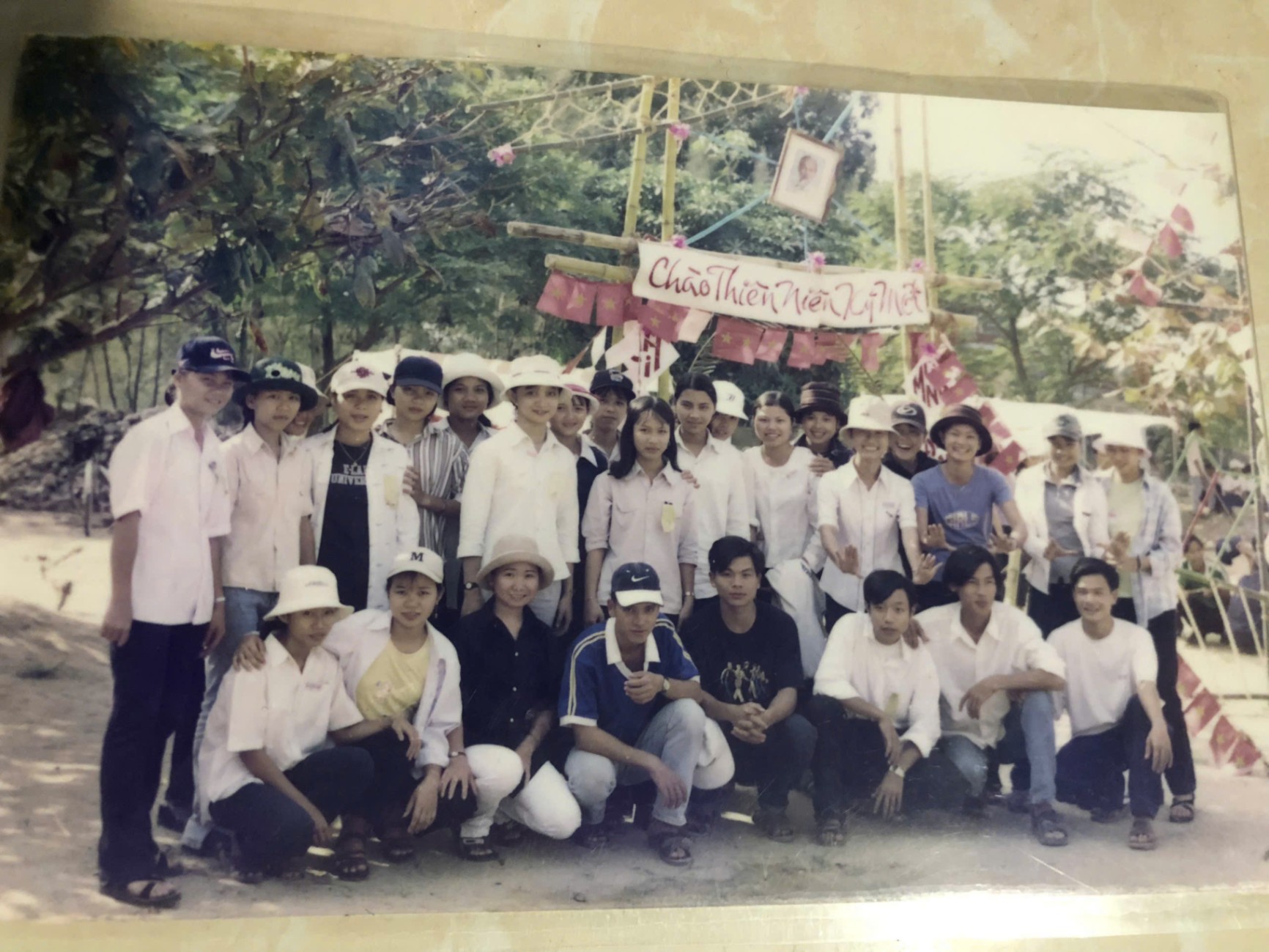 Tập thế lớp 12/7